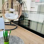 Trea Luxury Sunset Apartment Vlore