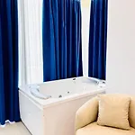 Trea Luxury Sunset Apartment Vlore